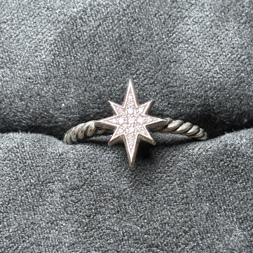 David Yurman Cable Collectibles North Star Stack Ring with Pave Diamonds. Size 7
